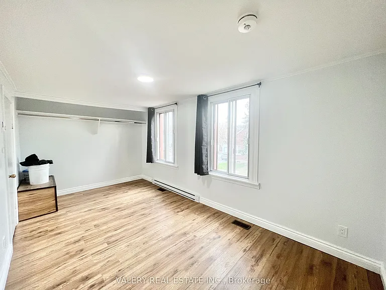 67 Queen Mary St #B — Photo 4