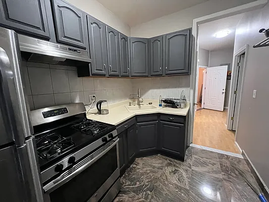 Rented by Remax Edge | media 29