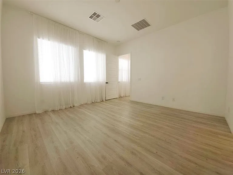 7562 Desert Rhyolite St — Photo 9