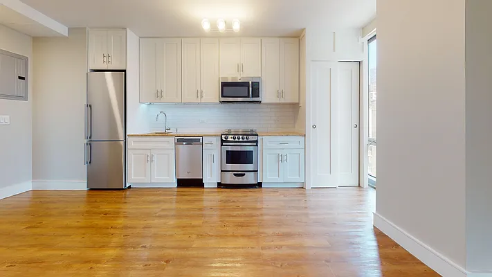 Rented by Bond New York | media 30