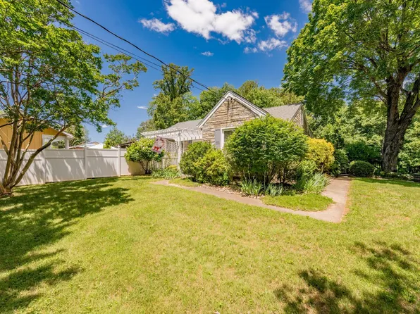 232 Elon Rd, Madison Heights, VA 24572