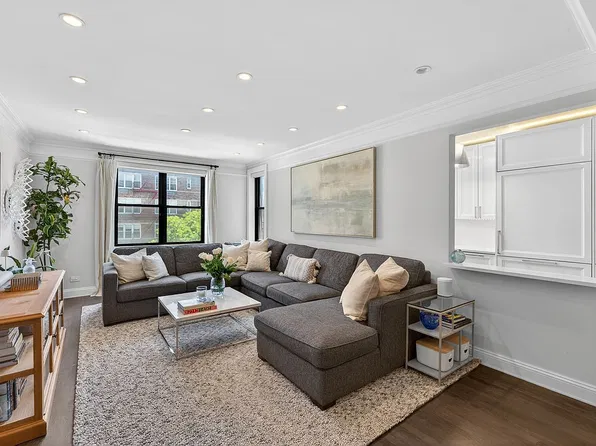 100 W 12th St APT 4K, New York, NY 10011