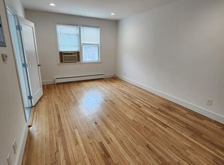 22-46 47th St #2R, Astoria, NY 11105