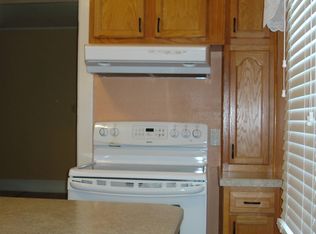 807 7th St NE, Devils Lake, ND 58301