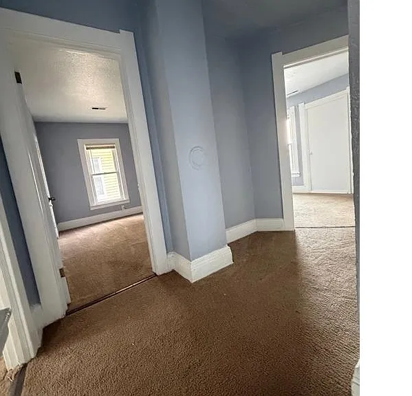746 Spencer St — Photo 10