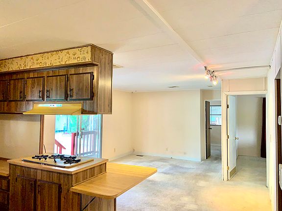 5th image of 1221 E Cypress Ave Space 315