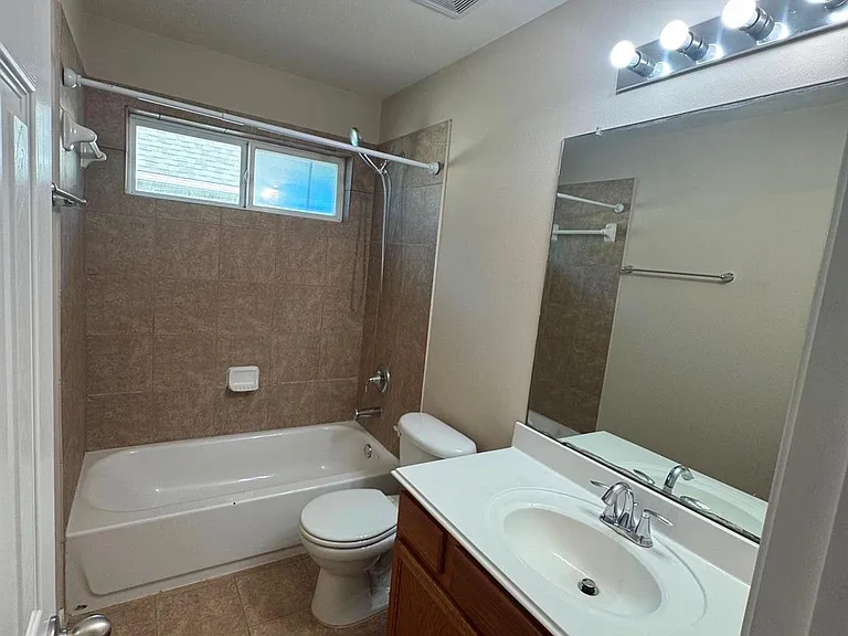 26310 Creston Woods Dr — Photo 17