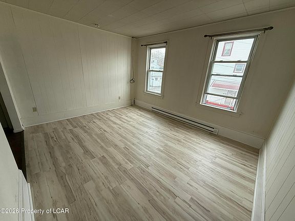 3rd image of 538 Carson St