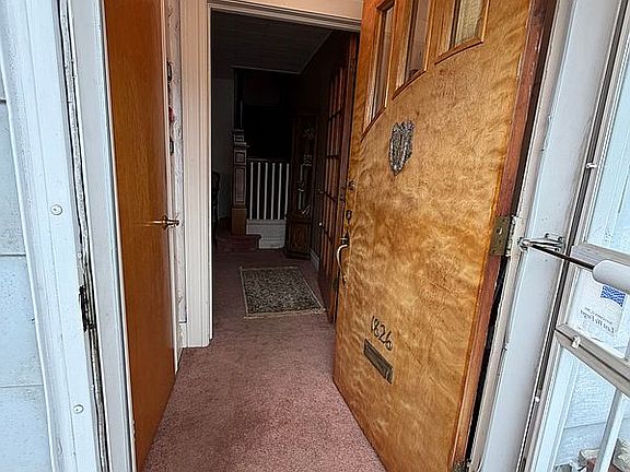 3rd image of 1826 Marine Pkwy