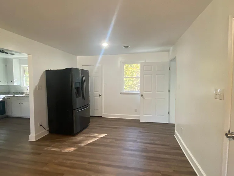 2511 Moseley Rd — Photo 7