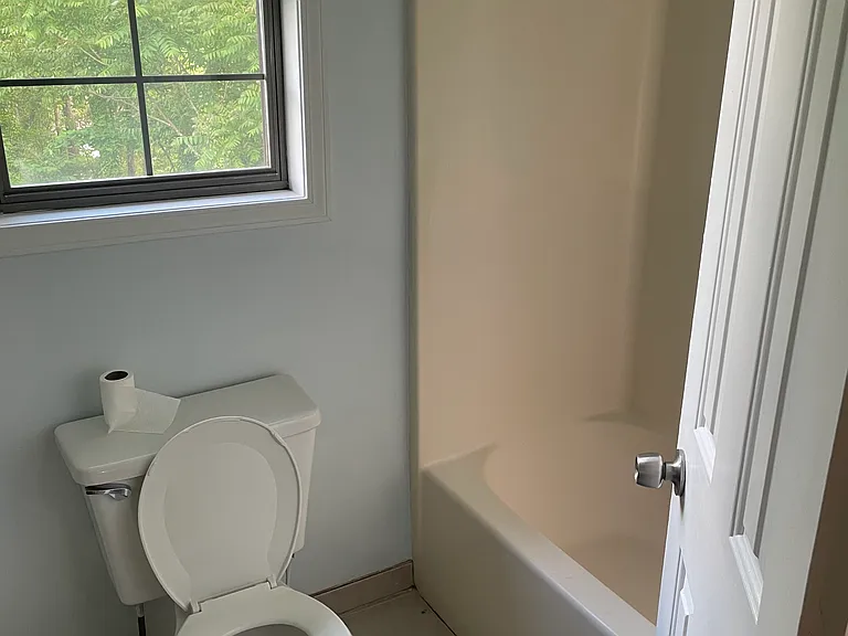 4475 Longley Ln — Photo 28
