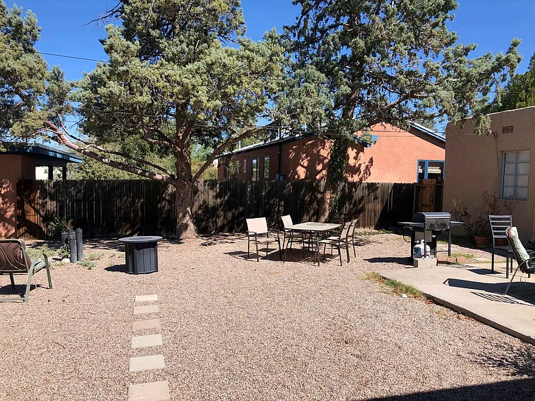 2 bed, 1.0 bath, 815 sqft, $1,795 — Photo 16