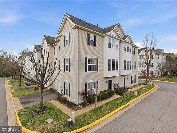 4th image of 13480 Stanton Pl