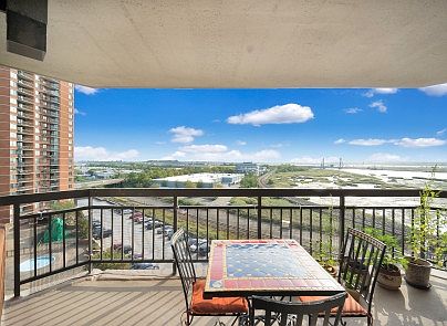 3rd image of 830 Harmon Cove Tower #830