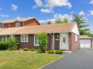8957 S Komensky Ave, Hometown, IL