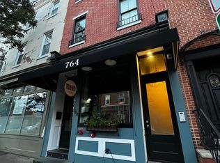764 S 9th St #2R, Philadelphia, PA 19147