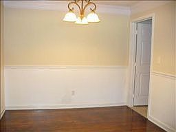 4th image of 203 Rebecca Ln