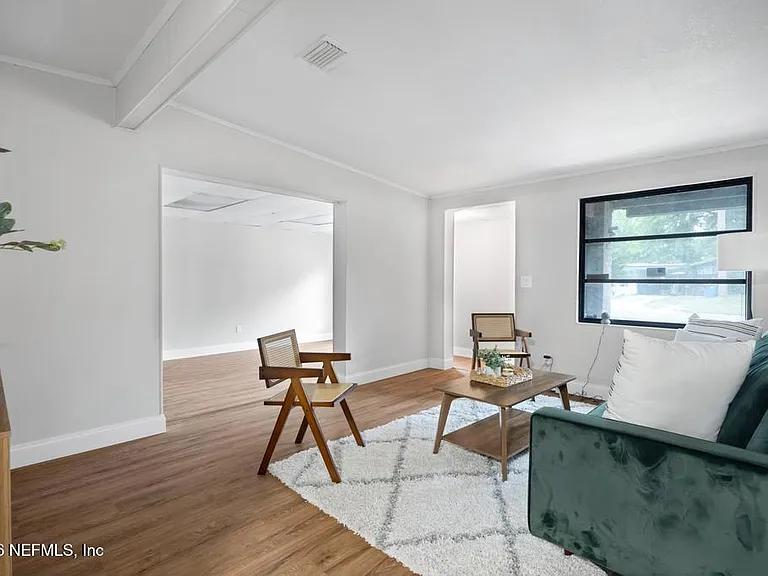 1012 Beckner Ave — Photo 7