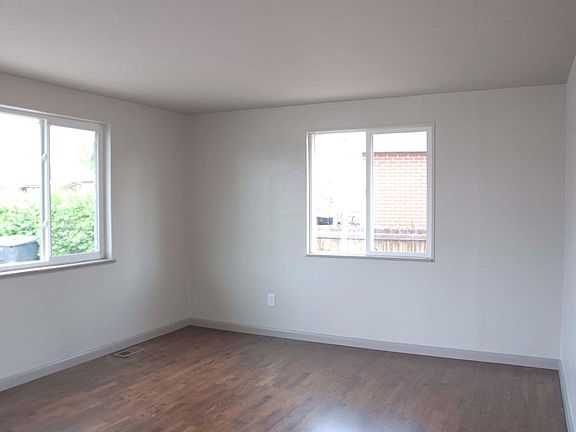 4th image of 1460 S Shoshone St
