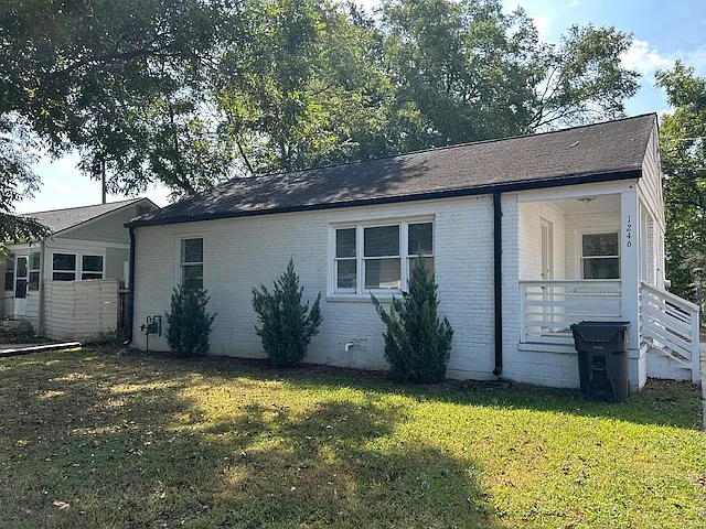 3 bed, 1095 sqft, $2,000 — Photo 1