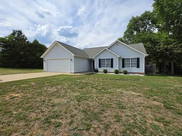 3 Lawrence Ward Ct, Fountain Inn, SC 29644