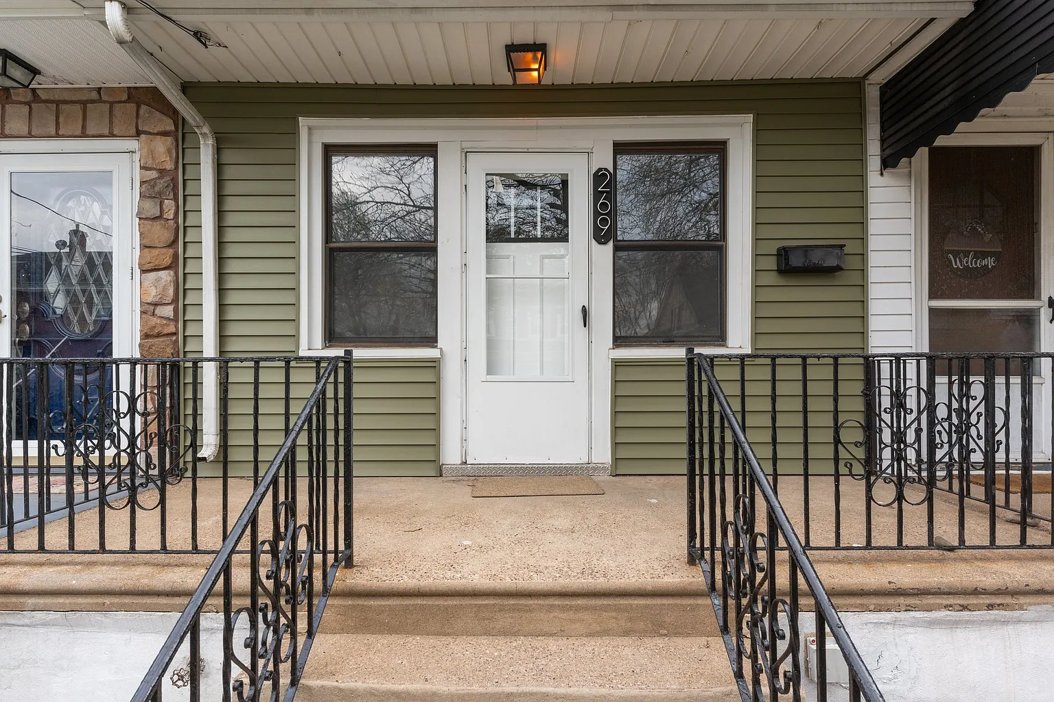 269 Monroe St photo 1