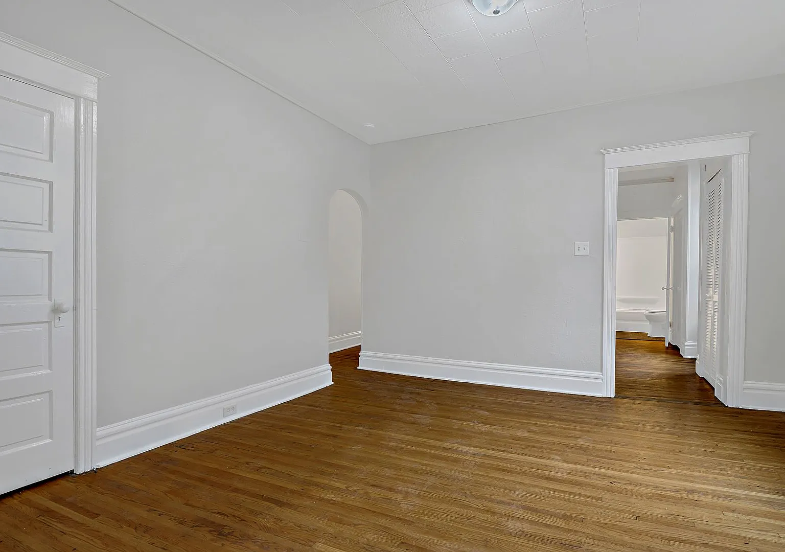 45 N 10th Street — Photo 4