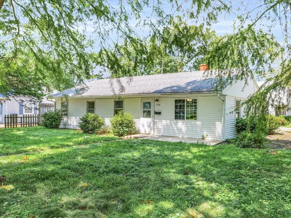 1008 E Delaware Ave, Urbana, IL 61801