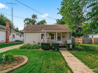 332 W 1st St, Sandwich, IL 60548