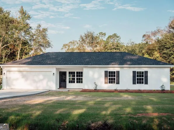 22 Blueberry St, Baxley, GA 31513
