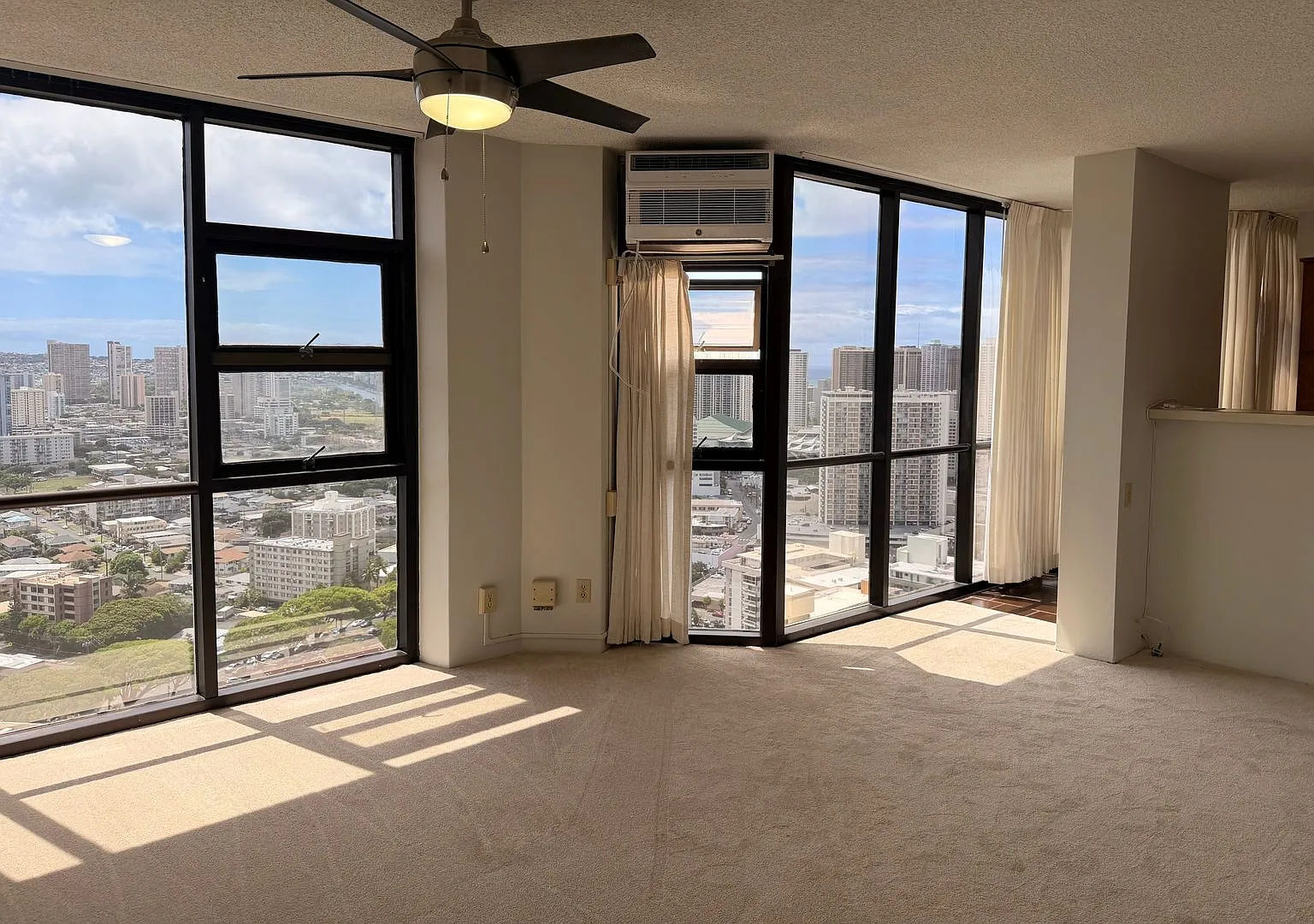 Lovely Honolulu 2-Bedroom, 2-Bath, 1 Parking Condo with Stunning Views! — Photo 4