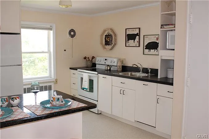 1540 Catasauqua Rd #2 — Photo 8