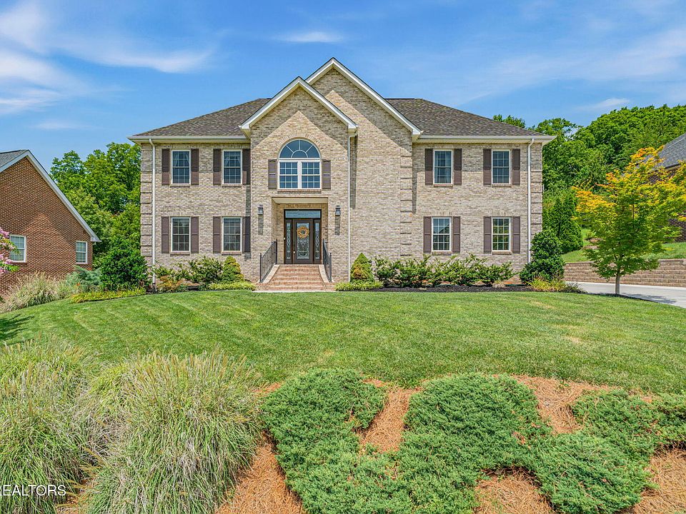 1st image of 10019 Castleglen Ln