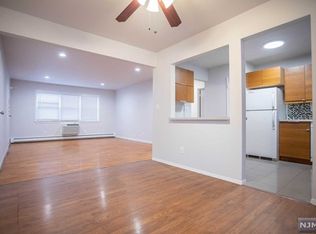 24C Lakeview Ave, Leonia, NJ 07605