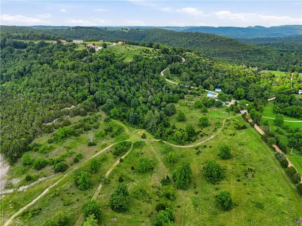 363 Madison #1556-8-9, Eureka Springs, AR 72632