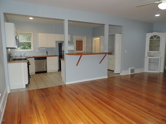 4th image of 1318 Montgomery Ave