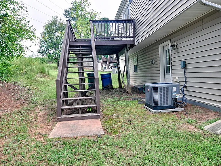 2807 Bombay Dr — Photo 13