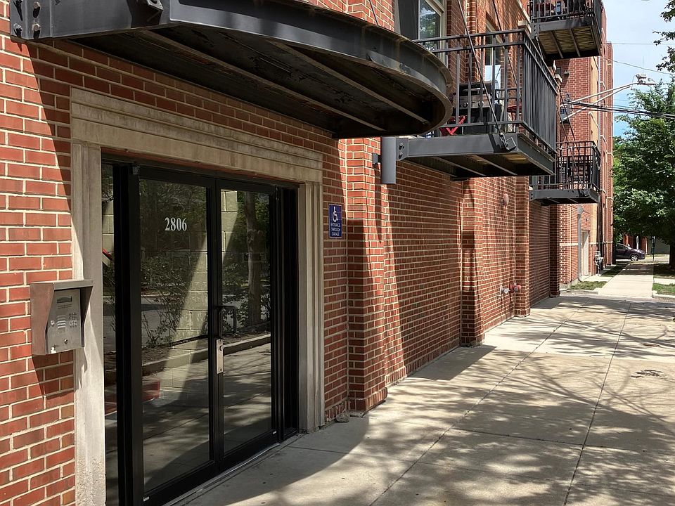 1st image of 2806 N Oakley Ave APT 405