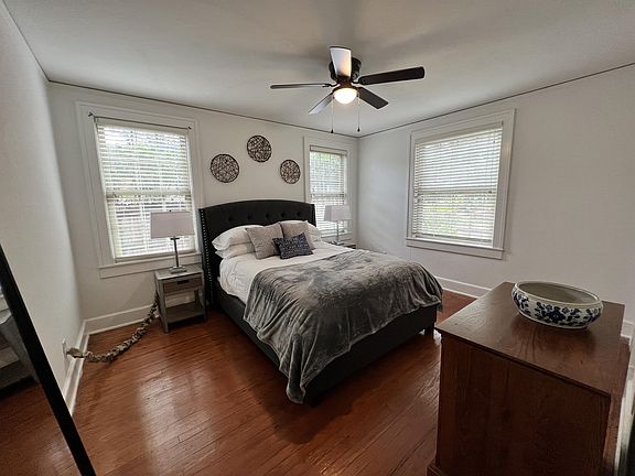 3rd image of 317 De Soto St #1