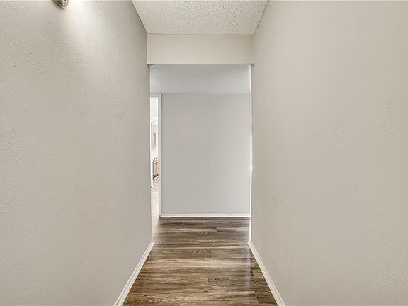 3rd image of 7532 Marlinda Cir