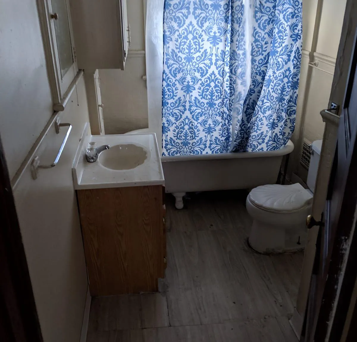 2 bed, 3920 sqft, $1,100 — Photo 2