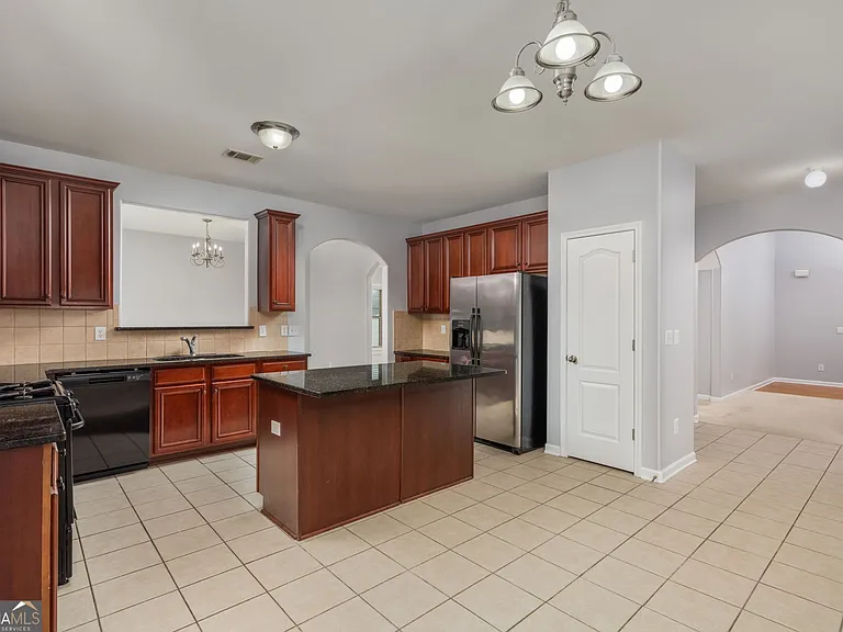 168 Summer Grove Ln — Photo 16