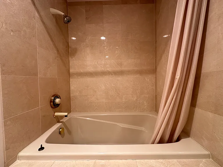1590 W 8th Ave #1603 — Photo 36