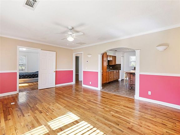 4th image of 1686 Shoal Creek Rd