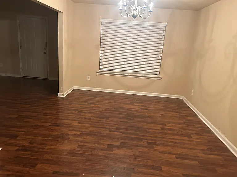 351 Scarlet Oaks Dr — Photo 8