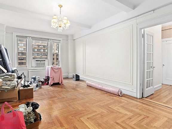3rd image of 240 W 98th St #13N