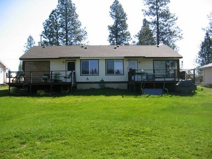 2nd image of 738 S Lake Dr