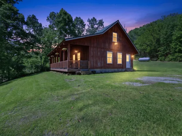 9004 Timber Drive, Mountain Grove, MO 65711