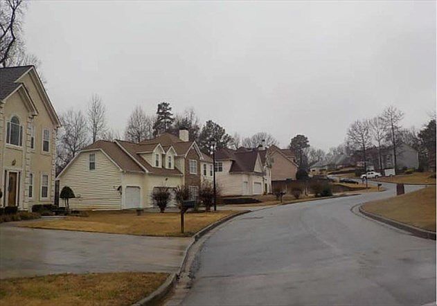 2nd image of 4345 Wyndham Park Dr