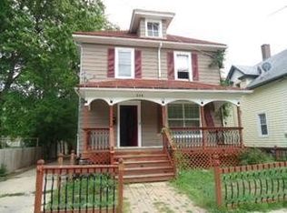 316 S Union St, Aurora, IL 60505